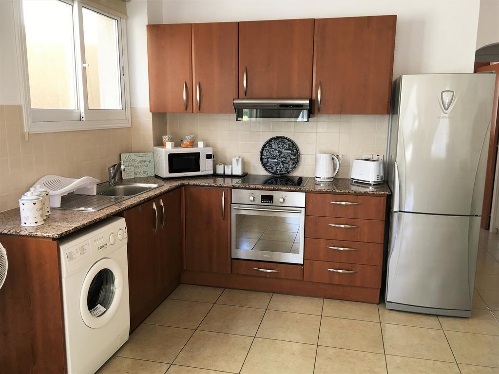 Diana Gardens Apartment Paphos Bagian luar foto
