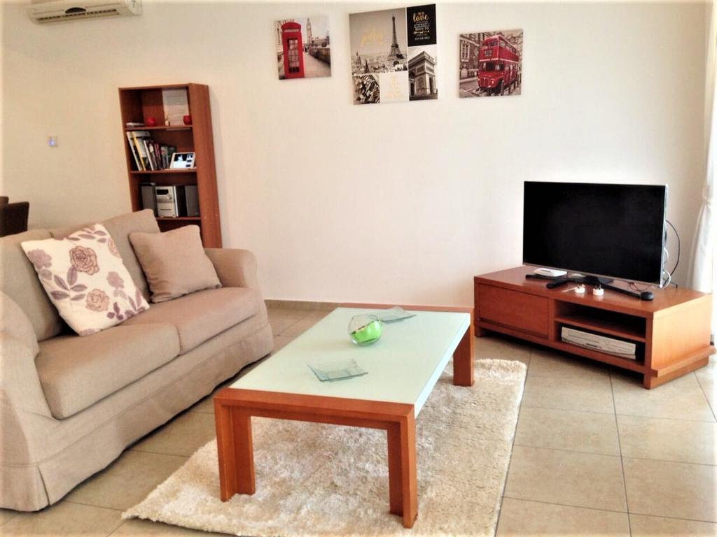 Diana Gardens Apartment Paphos Bagian luar foto